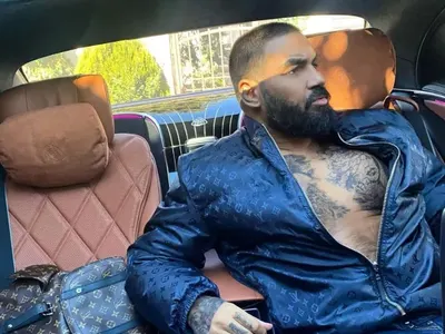 Азис си надраска и лицето! (Вижте новия му татус ТУК)