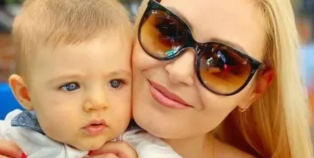 Бебето на Поли Гергушева проходи