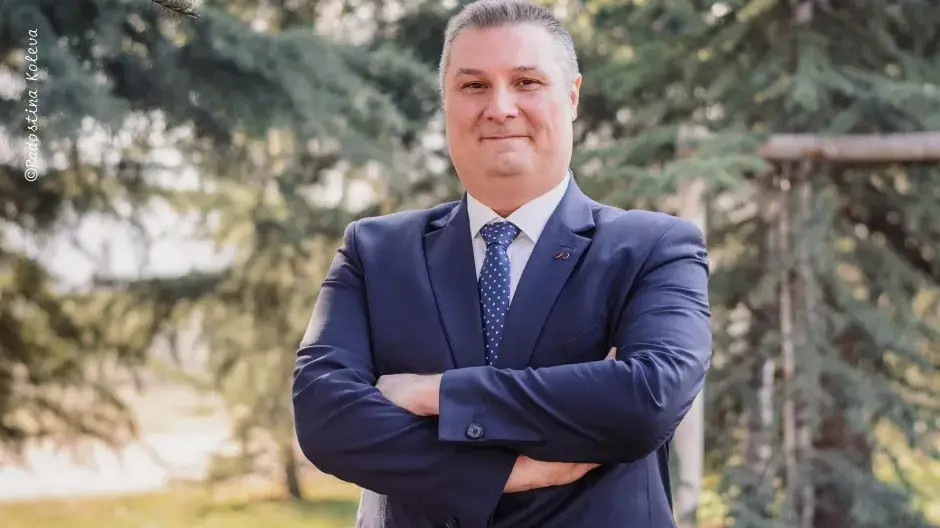 Боби Лазаров затъна в борчове заради хазарт