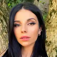 Covid-19  убил дядото на Дивна