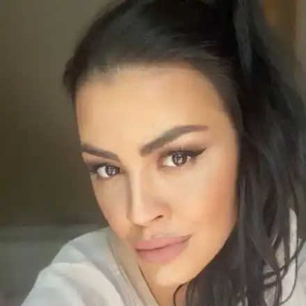 Деси Цонева си подкъси перчема! Всички са влюбени в нея (ФОТО)