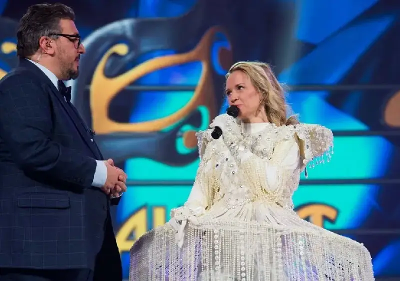 Друсана ли беше Лора Караджова в „Маскираният певец”?