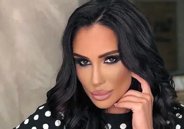 Два месеца след като роди: Лорена остави бебето за първи път