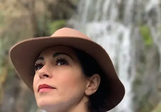 Елена Петрова вече е на 46 години