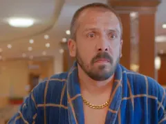 Емил от „Ол инклузив”  щял да става оперен певец, световноизвестен писател му изпрал гащите