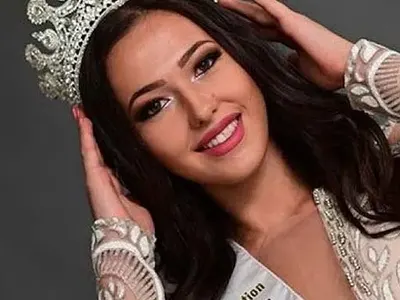 Фехтовачка е новата Мис България 2021! Ученичката Сара Младенова разби конкуренцията