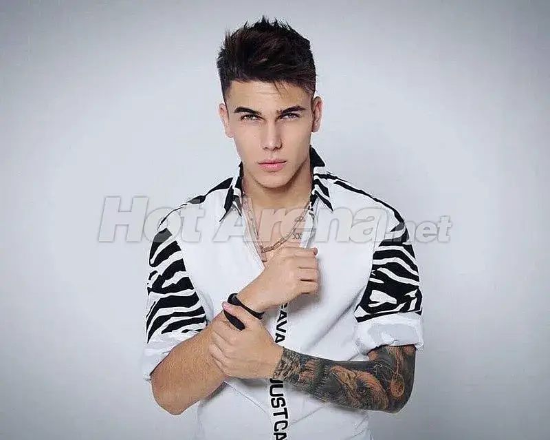 Фолкпевци спират да пеят в памет на Денис Теофиков