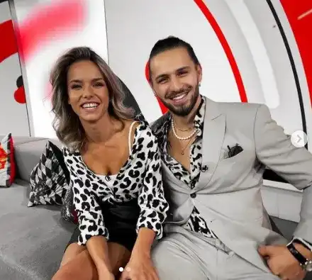 Гаджето на Папи Ханс: Не ми трябва силикон, имам си мозък!