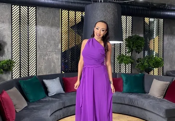 Горещо! Мира готви нов хит!