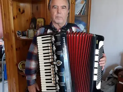 Хисарския поп: Много ме боли, но отложих операцията, нямам пари