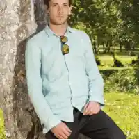 Явор Бахаров се лекува на село, вече не друса, а лови риба