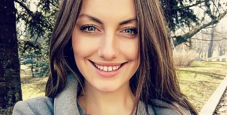Язък! И най-естествената Мис България изду джуки! (ФОТО)