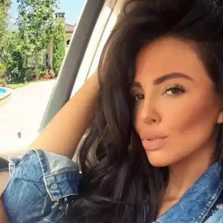 Има ли импланти в \"багажника\" на Николета Лозанова? (ФОТО)