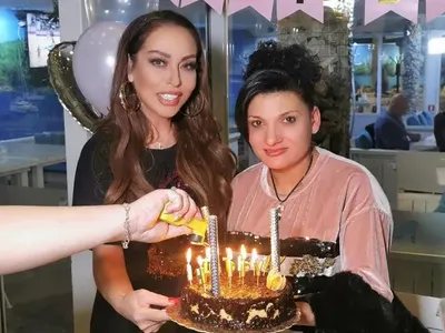 Ивана към бозукарката Стояна: Ти си най-готината майка!