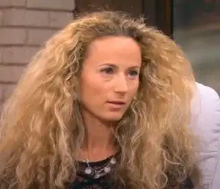 Изхвърлиха Деси Добрева от БНТ