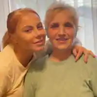 Камелия показа майка си