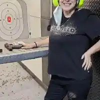 Кичка Бодурова се въоръжи