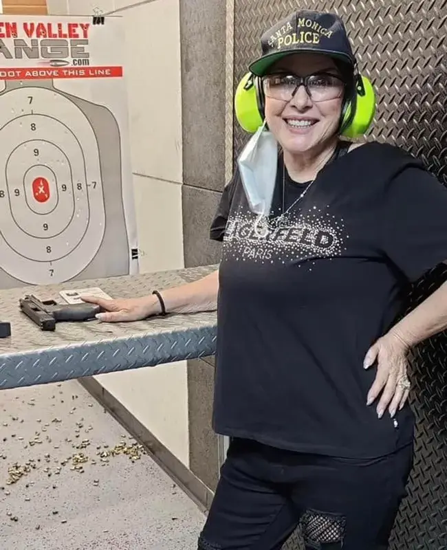 Кичка Бодурова се въоръжи