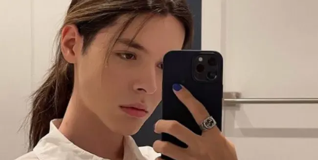 Крис Костов отблъсква паникатаки: Жив съм!