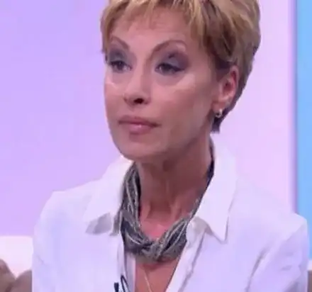 Любовта към виното докара яки торбички под очите на Радина Червенова