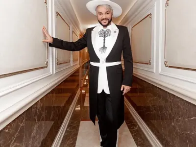 Лорд Евгени Минчев: Джена в хубав цвят, ако беше паница, Мария Илиева като келнерка от „Ало, ало“ и още + СНИМКИ