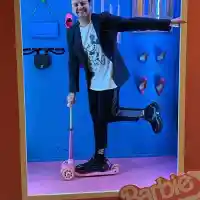 Лорд Евгени Минчев пусна гилотината: Среден(3) за естетиката на Глория, Миркович ни връща в някоя квартална кръчма и още + СНИМКИ