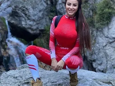 Мариана Маринова хвана гората! Моделката с щеки по чукарите