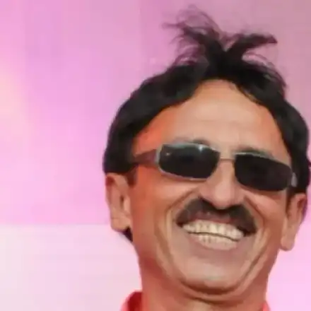 Милко Калайджиев  измисля вицове,  откакто е без работа