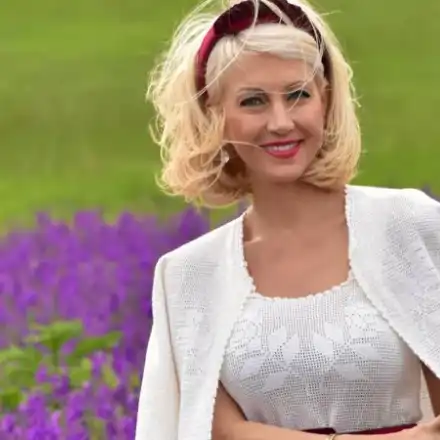 „Мисис Баба”  Дони Василева  сияе с ново гадже, влюбена е до уши