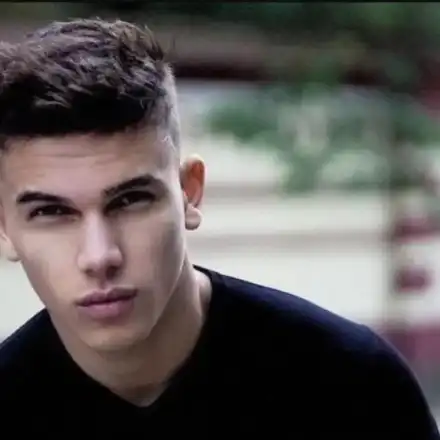 Нагло! Фалшива фондация трупа пари на гърба на Денис Теофиков