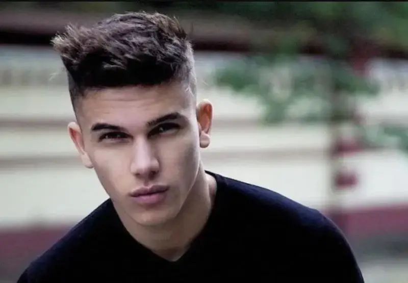 Нагло! Фалшива фондация трупа пари на гърба на Денис Теофиков