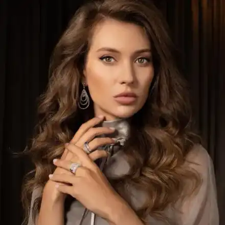 Никол Станкулова се омъжи на тайна церемония преди появата на втората си дъщеря