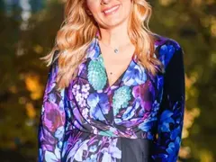 Николета Маданска показа бременно коремче