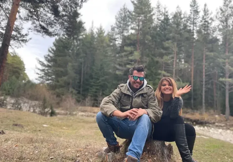 Ново 20! Петя Дикова помпа мускули за защита от натрапници
