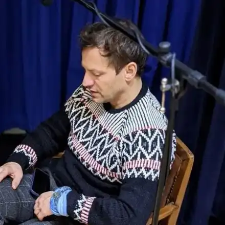 Орлин Павлов отчаян от маските