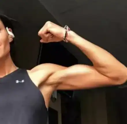 От цвят на цвят: Черната Златка не може без мъж, похвали се с нова бройка