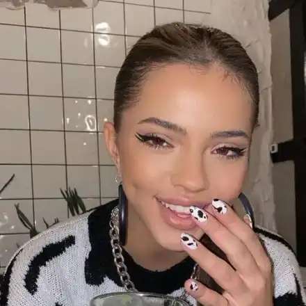 Половин милион гонят Дара