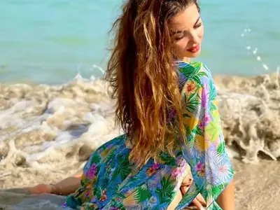 Райна още е на топло в Малта (СНИМКИ)