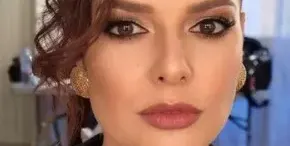 Сърчаджиева на турне в чужбина