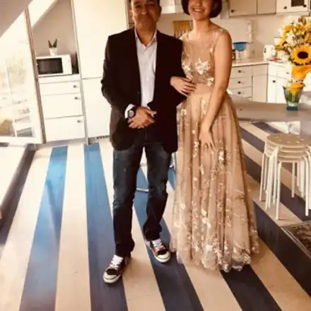 Щерката на Зуека му прости, че остави майка й (Девина се оказа талантлива като баща си)