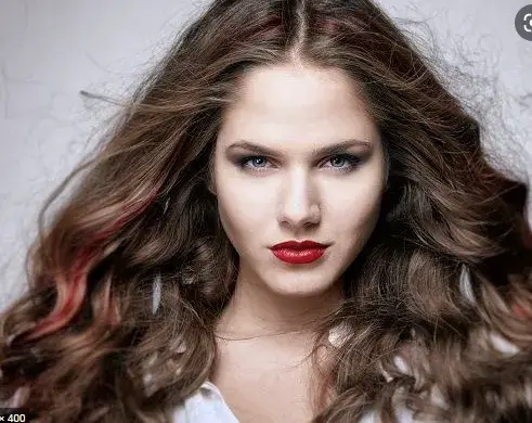 Скандал в шоубизнеса: Три певици се борят за едно сценично име