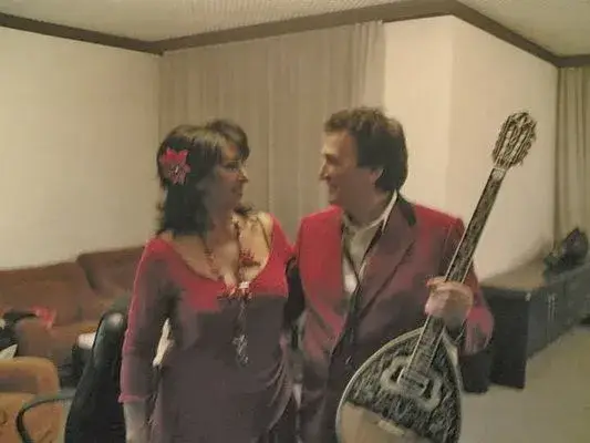 След COVID почина бузукарят на Кичка Бодурова! Певицата съкрушена