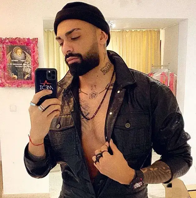 Тъп PR! Меди с различната резба въртял любовен триъгълник с Моника Валериева и Марина Борисова