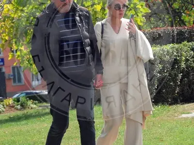 Валя Войкова намери любовта: Може и да се оженим (Папарашки снимки)