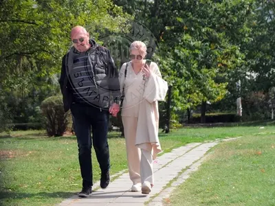 Валя Войкова намери любовта: Може и да се оженим (Папарашки снимки)