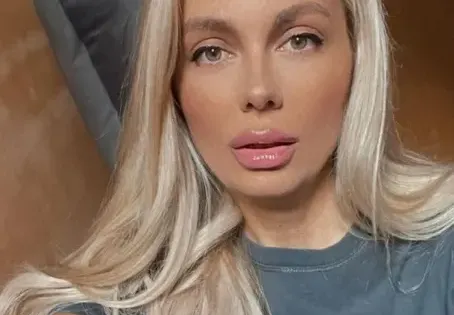 Венета Райкова  с джуки като на Мара Отварачката