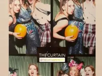 Вижте родните звезди на Хелиуин! НиЛо се облече като камериерка, Петканови станаха затворници (МНОГО СНИМКИ)