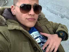 Синът на Деси Слава заживя с гореща силиконова мацка (Снимки)