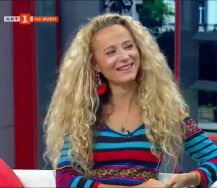 Защо БНТ уволни Деси Добрева?