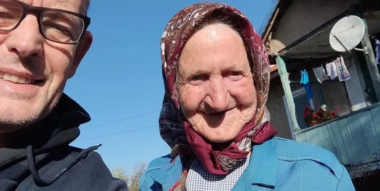 97-годишна фенка се щракна с Билалов